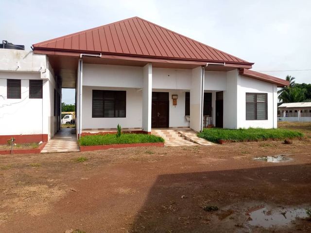 Office / admin building — Photo 1