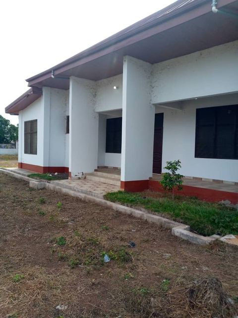 Office / admin building — Photo 2