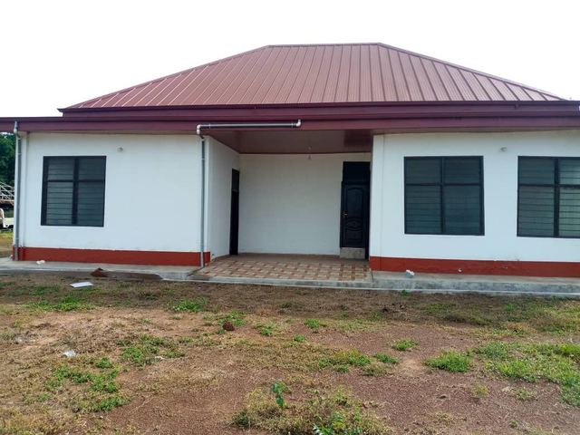 Office / admin building — Photo 26