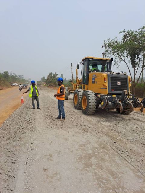 Nhyieso road project — Photo 6